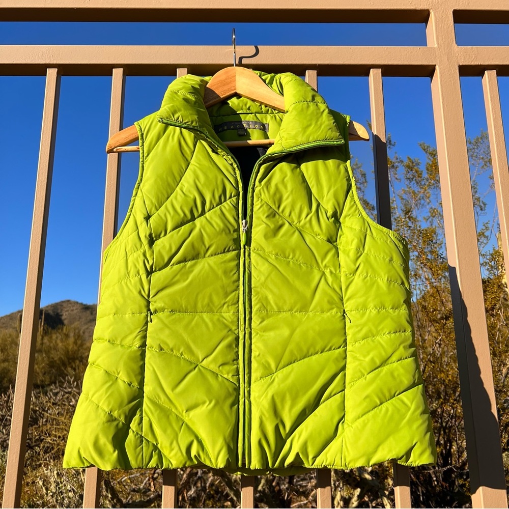 ⬇️💲Kenneth Cole Reaction Womens Vest Size L Color Lime W/Navy Inside Quilted